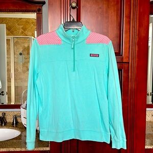 Adorable vineyard vines shep shirt!